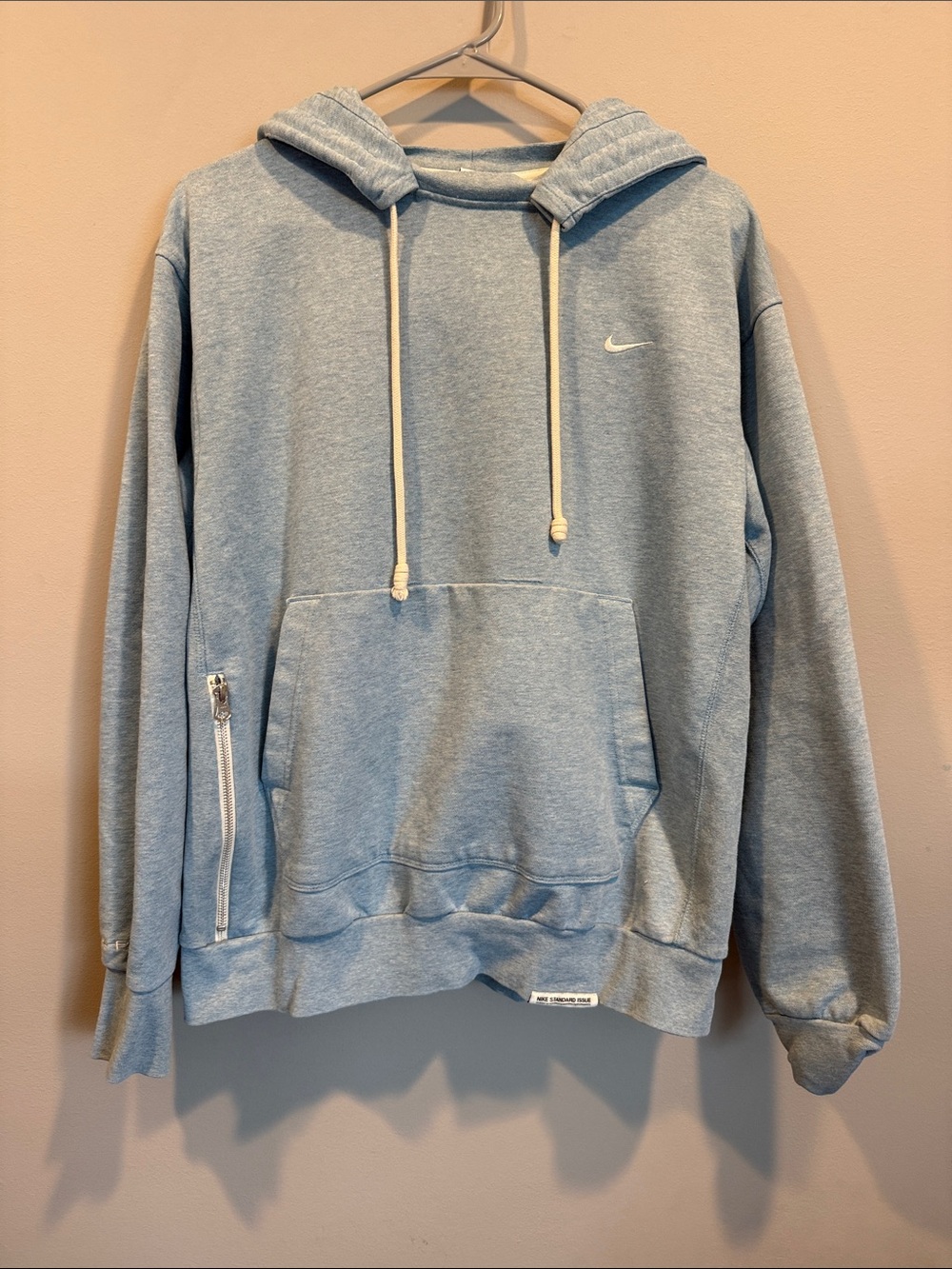 Nike Standard Issue Dri-FIT Pullover Basketball Hoodie Blue Heather- medium